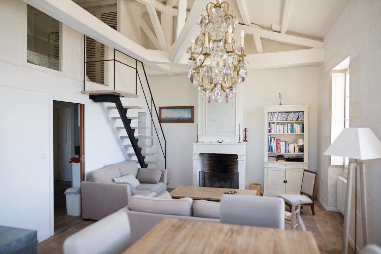 דירות Saint-Martin-de-Ré XVIII Century Gem With Magnificent Views Of The Harbour With A Private Garage מראה חיצוני תמונה