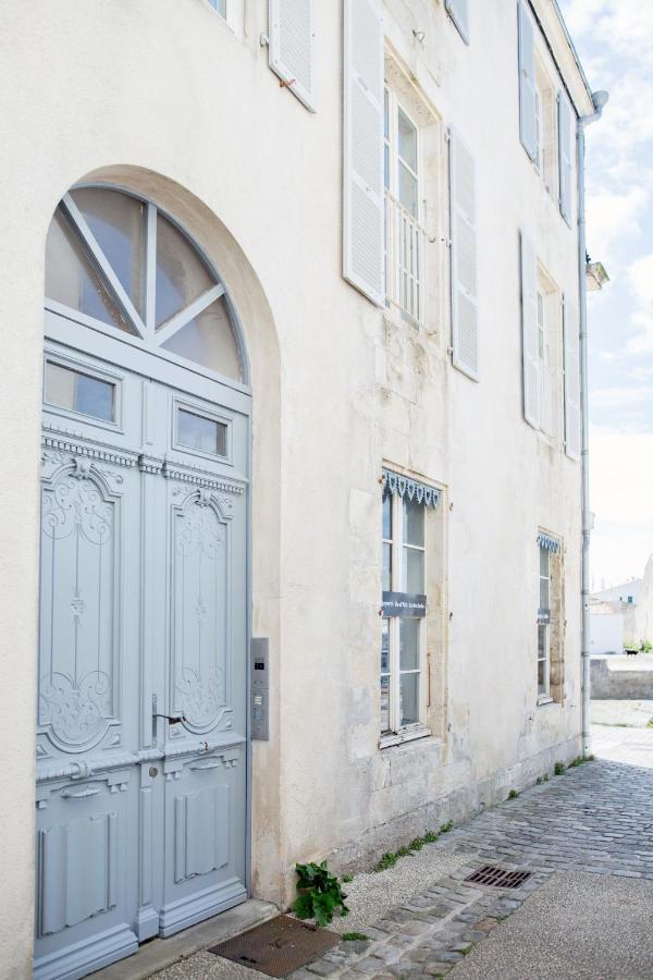 דירות Saint-Martin-de-Ré XVIII Century Gem With Magnificent Views Of The Harbour With A Private Garage מראה חיצוני תמונה